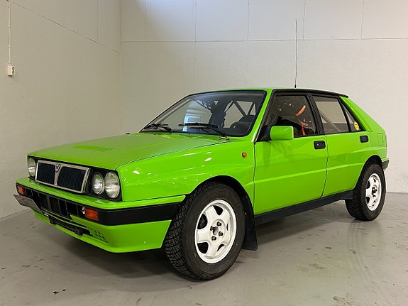 Lancia Delta 7 of 26