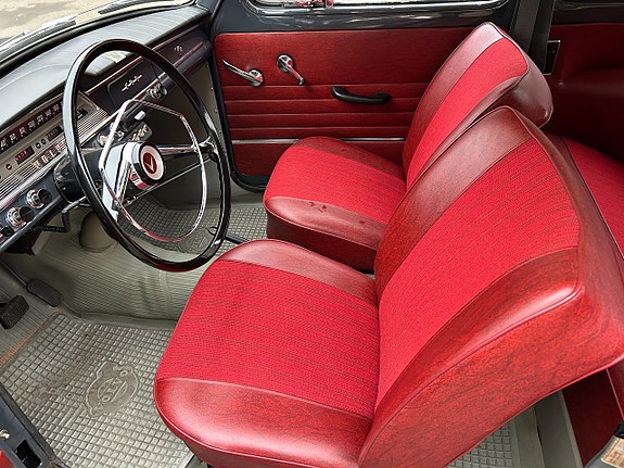 Volvo PV 13 of 24
