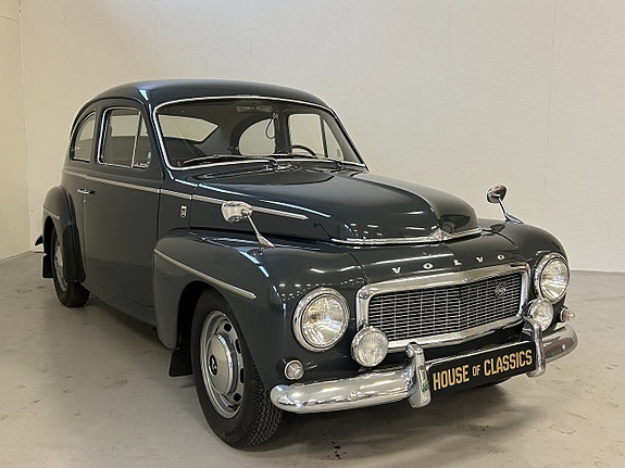 Volvo PV 3 of 24