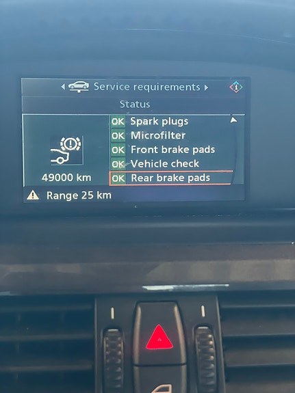 BMW 520i 13 of 15