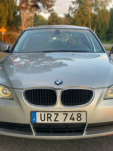 BMW 520i 6 of 15
