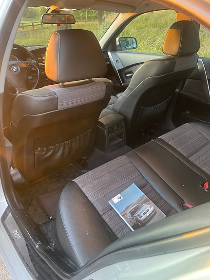 BMW 520i 11 of 15
