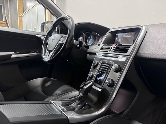 Volvo XC60 20 of 25