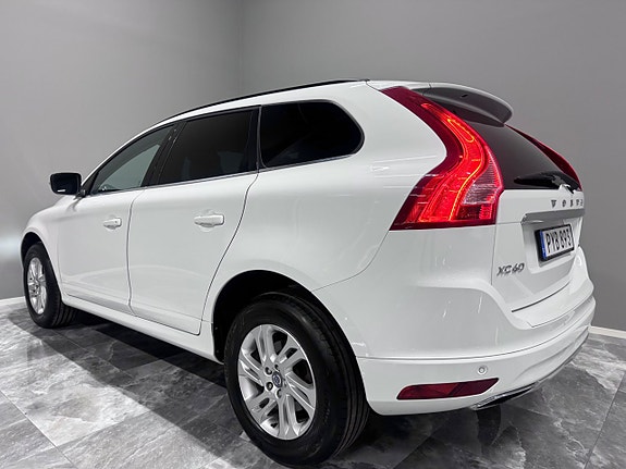 Volvo XC60 6 of 25