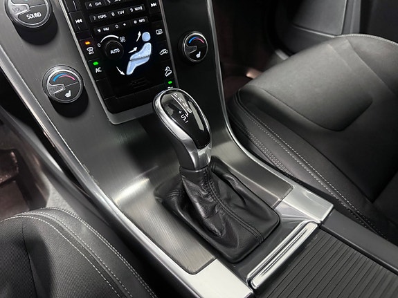 Volvo XC60 18 of 25