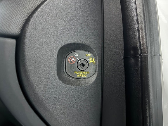 Volvo XC60 23 of 25
