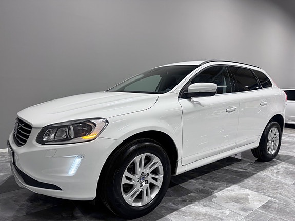Volvo XC60 4 of 5