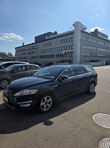 Ford Mondeo 2 of 5