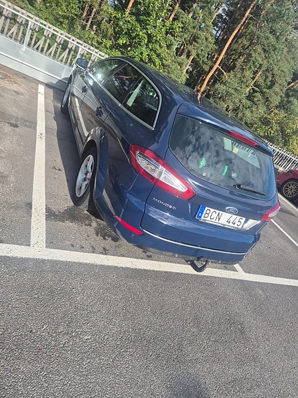 Ford Mondeo 4 of 5