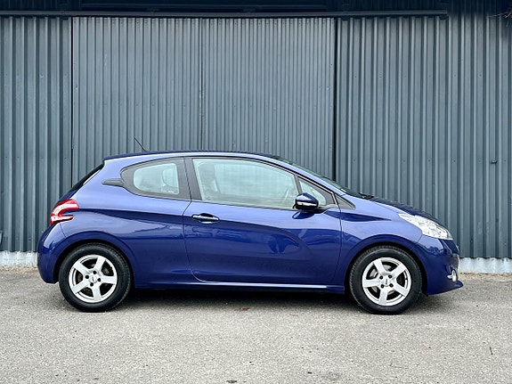 Peugeot 208 5 of 5