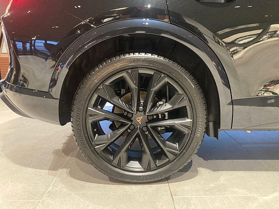Cupra Formentor e-HYBRID 3 of 5