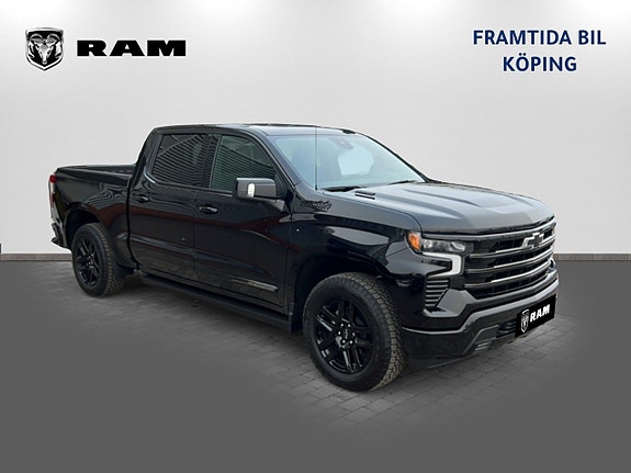 Chevrolet Silverado EV 3 of 22