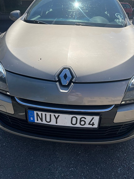 Renault Megane III 2 of 5