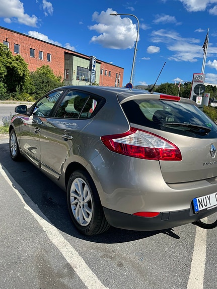 Renault Megane III 3 of 5