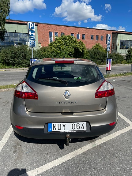 Renault Megane III 4 of 5