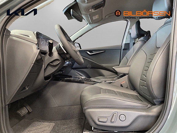Kia Niro 8 of 15