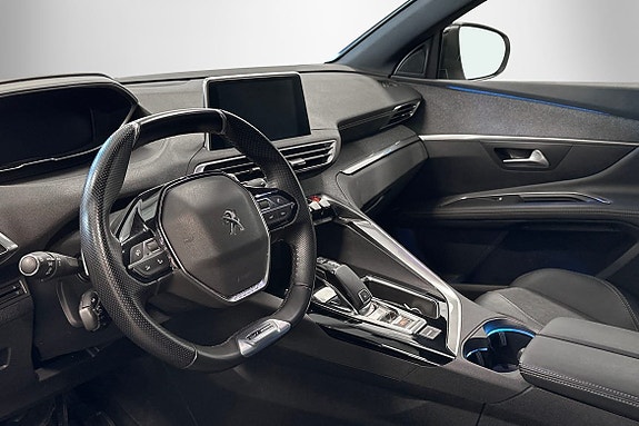 Peugeot 3008 4 of 5