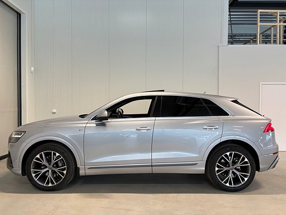 Audi Q8 5 of 27