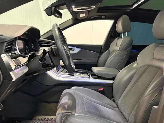 Audi Q8 8 of 27