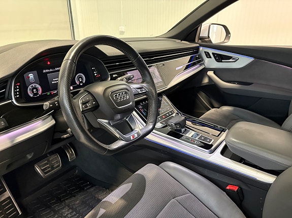 Audi Q8 7 of 27