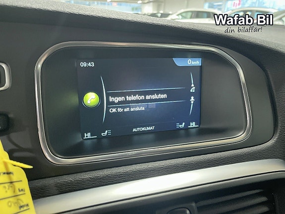 Volvo V40 10 of 14