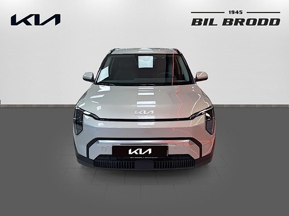 Kia EV3 2 of 5