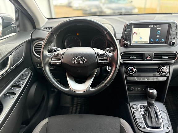 Hyundai Kona 10 of 27