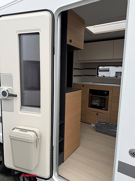 Adria ADORA 663 UT 5 of 20