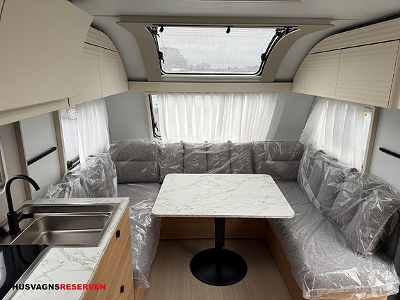 Adria ADORA 663 UT 12 of 20