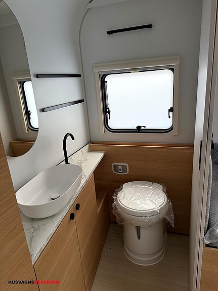 Adria ADORA 663 UT 16 of 20