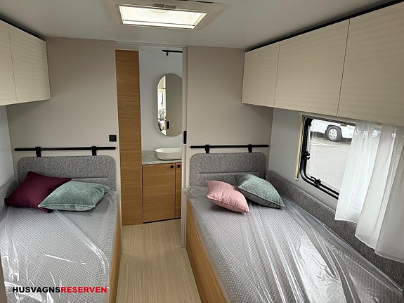 Adria ADORA 663 UT 14 of 20