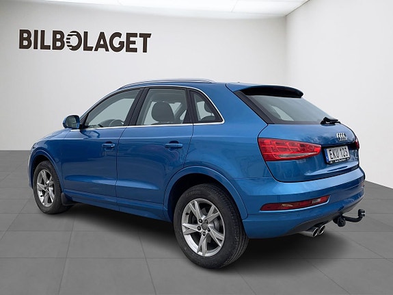 Audi Q3 3 of 5