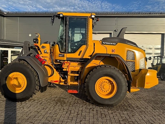 Volvo L 90 H 2 of 5