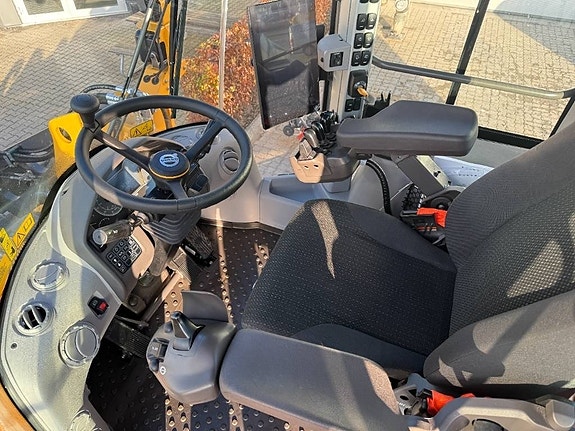 Volvo L 90 H 5 of 5