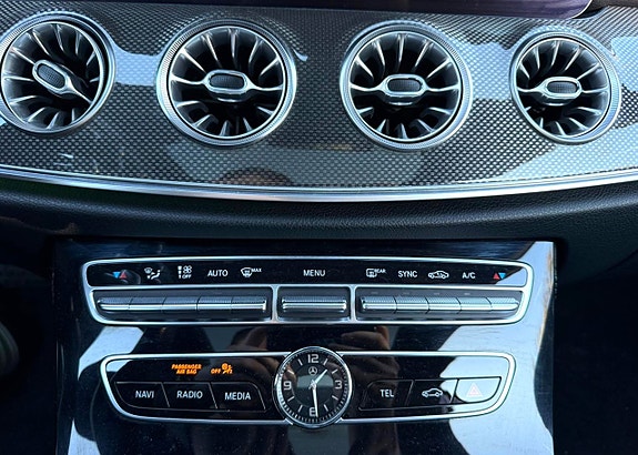 Mercedes-Benz E400 12 of 13