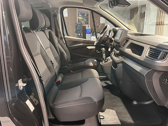 Renault Trafic 19 of 25