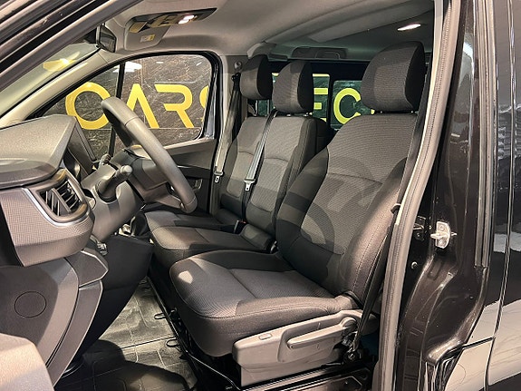 Renault Trafic 16 of 25