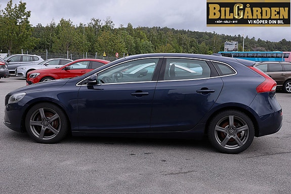 Volvo V40 3 of 17