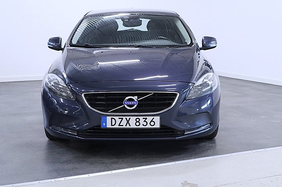 Volvo V40 5 of 15