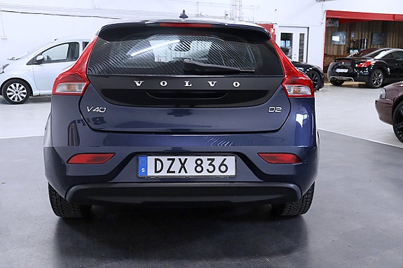 Volvo V40 6 of 15