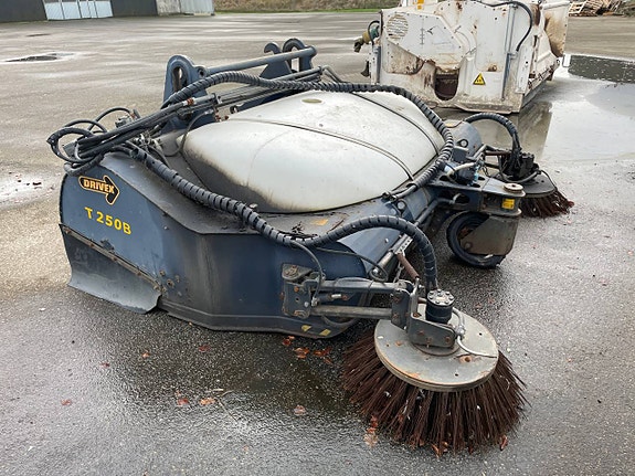 Drivex T 250 frontsop med uppsamlare