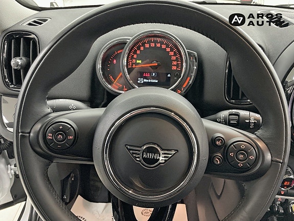 MINI Countryman Cooper SE 10 of 15
