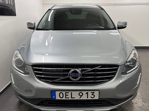 Volvo XC60 3 of 5