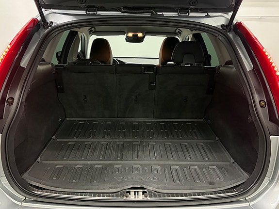 Volvo XC60 6 of 27