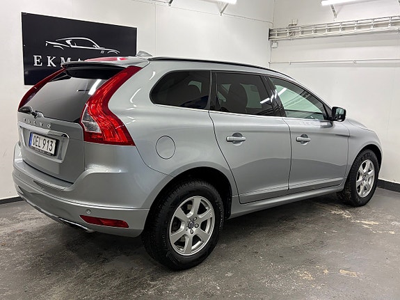 Volvo XC60 4 of 5