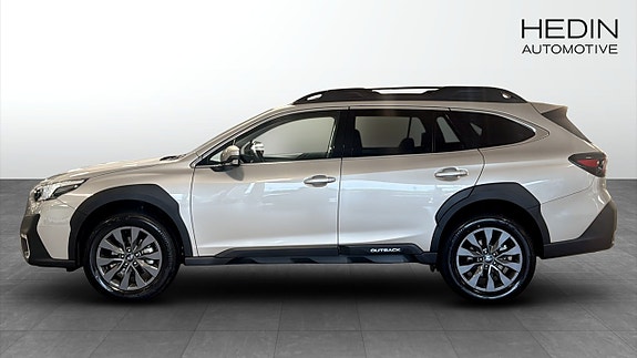 Subaru Outback 6 of 12