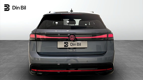 Volkswagen ID.7 5 of 5