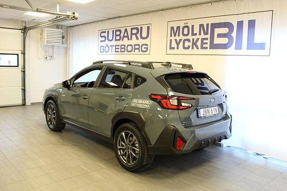 Subaru Crosstrek 2 of 5