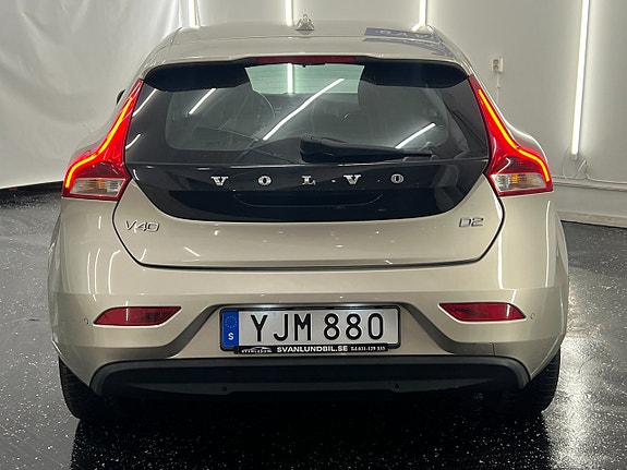 Volvo V40 4 of 20
