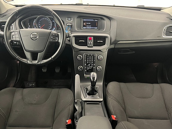 Volvo V40 18 of 20